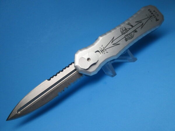 PIRANHA EXCALIBUR SILVER STONEWASHED SERRATED OTF