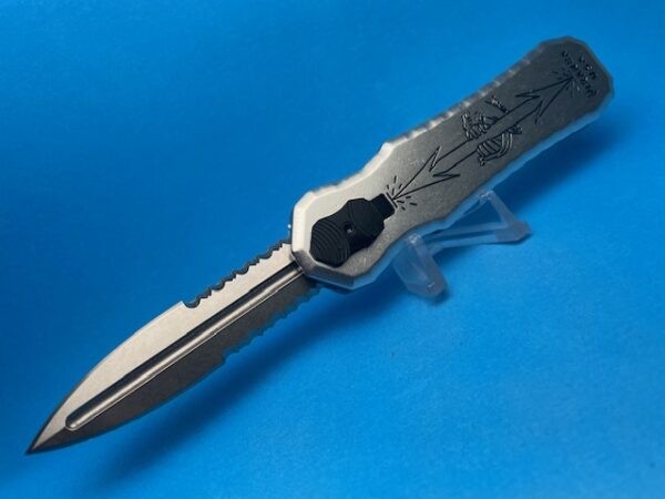 PIRANHA EXCALIBUR SILVER STONEWASHED SERRATED OTF