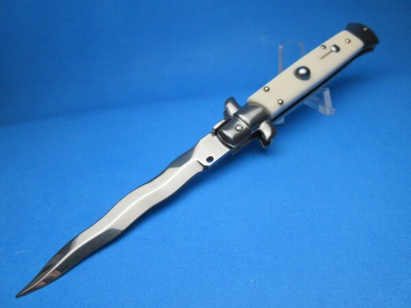 Frank Beltrame 9" Imit Ivory Classic with Kriss Blade