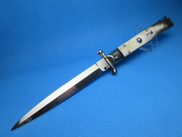 Frank Beltrame 11" Brazilian Horn Dagger Swinguard