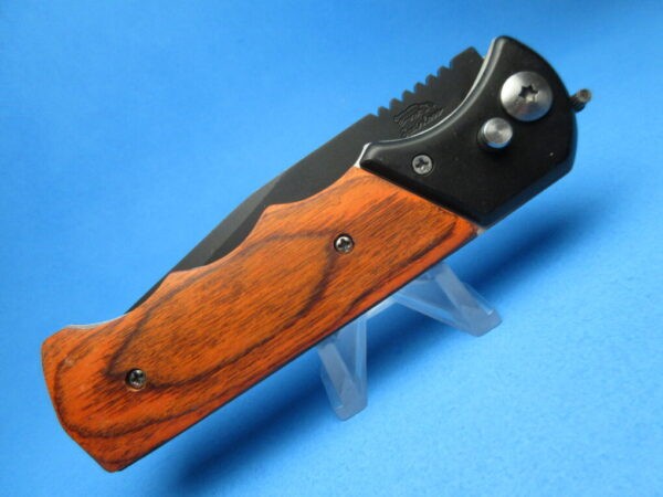 The ROSETHORN TACTICAL EDC Switchblade