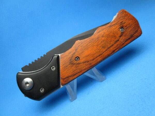 The ROSETHORN TACTICAL EDC Switchblade