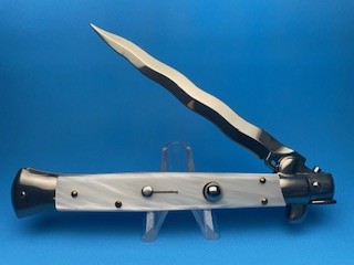 Frank Beltrame 11" White Pearlex with Kriss Blade