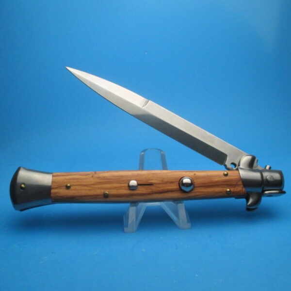 Frank Beltrame 11" Olivewood with Bayonet Blade SND