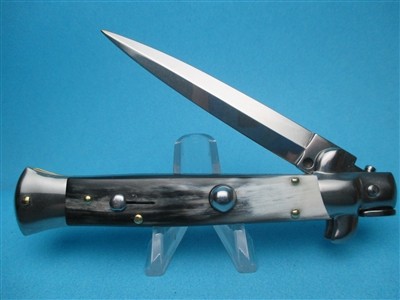 Assured Quality Automatic Knives at Affordable Prices