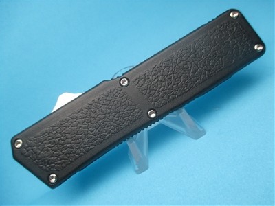 8" Lightning OTF Automatic with Black Handle & D/E Serrated Black Blade