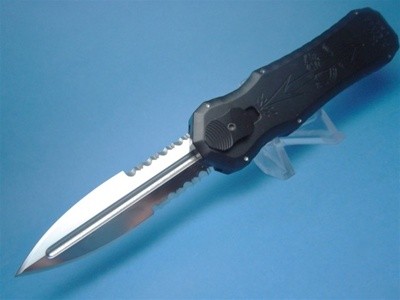 PIRAHNA EXCALIBUR BLACK SILVER SERRATED OTF