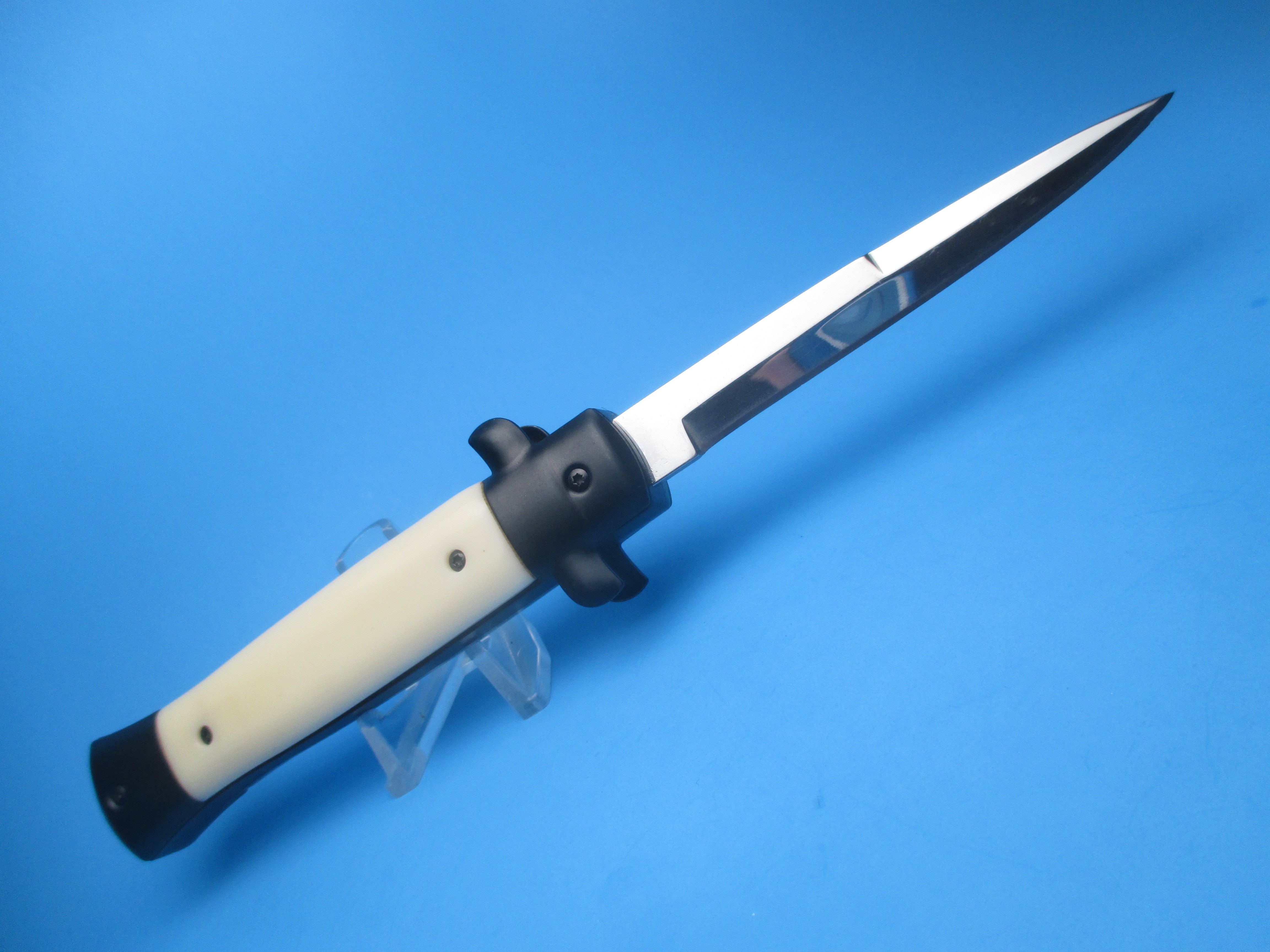 9'' Tactical Ivory "Tuxedo" Stiletto Style OTF Bayonet