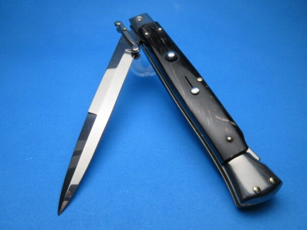 Frank Beltrame 11" Buffalo Horn Bayonet Swinguard