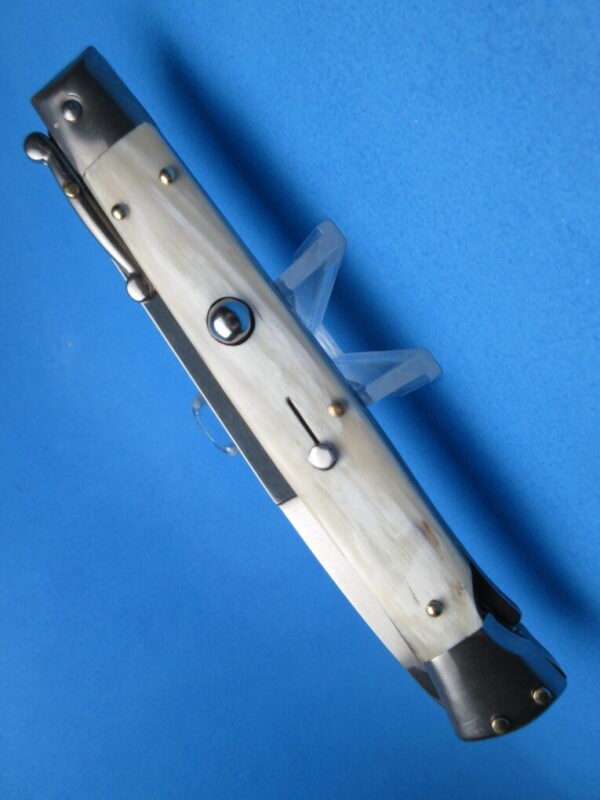 Frank Beltrame 11" Blonde Horn Bayonet Swinguard