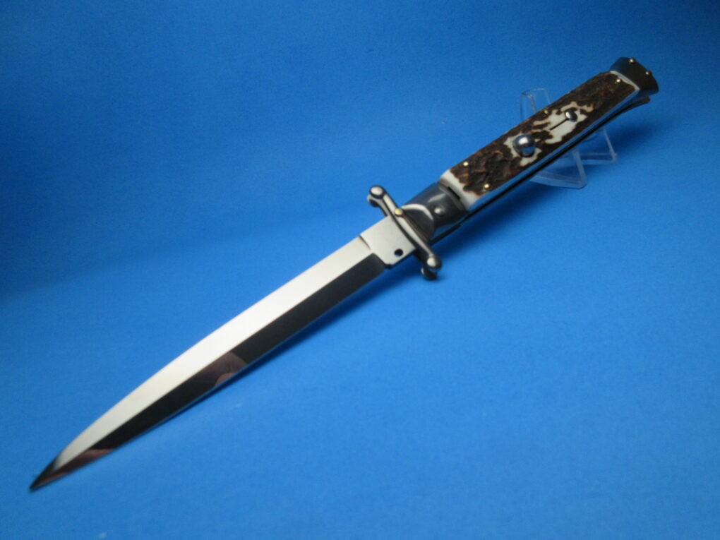 Frank Beltrame 11" Stag Horn Dagger Swinguard