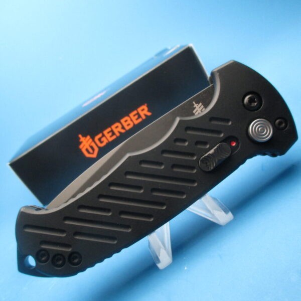 Gerber 06 Auto Tanto Serrated Switchblade Knife - Image 2