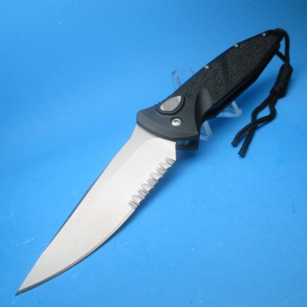 Black Pit Viper EDC Serrated