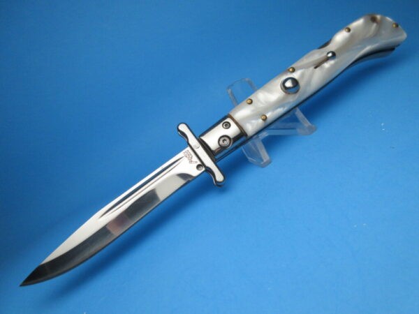 9" AKC White Pearlex "Roma" Swinguard - Image 3