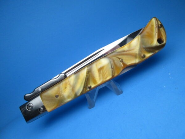 11" Yellow Pearlex "Roma" Swinguard