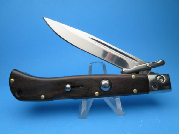 9" AKC Ebonywood "Roma" Swinguard