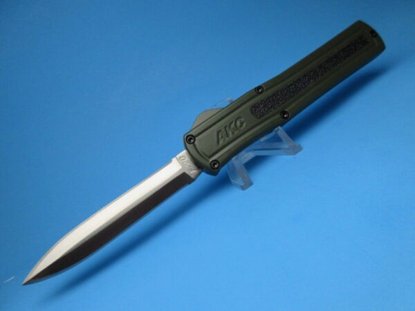 AKC F-20 Black Handle Dagger Blade