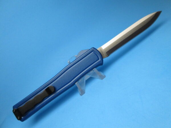 AKC F-20 White Handle Dagger Blade
