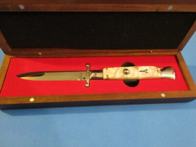9'' AKC White Pearlex Polished Bayonet Swinguard