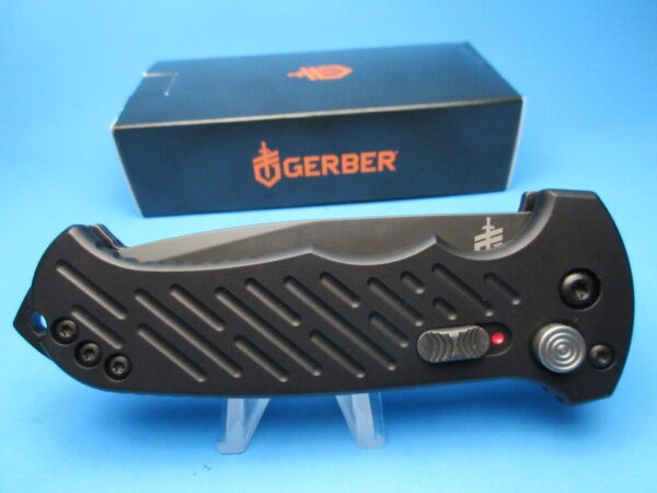 Gerber 06 Auto Drop-Point Serrated Switchblade Knife
