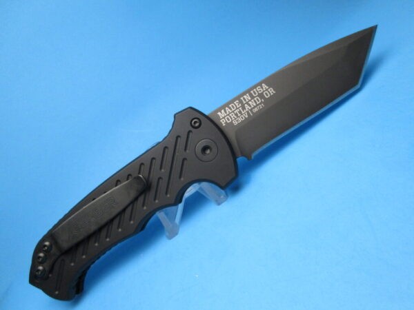 Gerber 06 Auto Tanto Plain-Edge Switchblade Knife