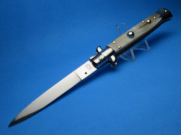 Italian Stiletto 9" Blonde Horn Flat Grind Switchblade