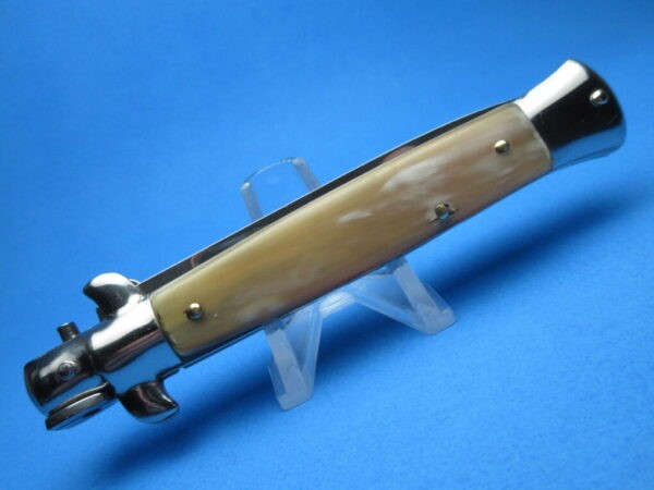 Italian Stiletto 9" Blonde Horn Flat Grind Switchblade