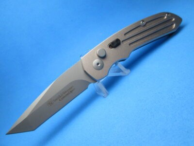 Smith & Wesson SW50T Switchblade