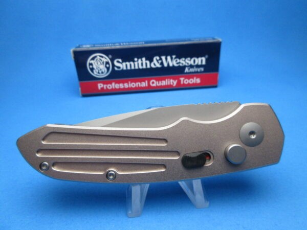 Smith & Wesson SW50T Switchblade