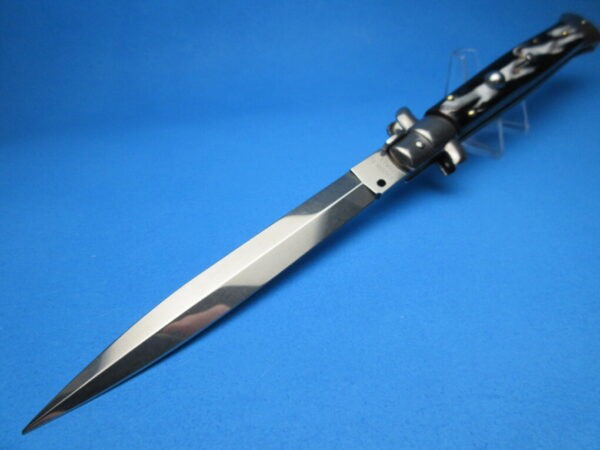 Frank Beltrame 11" Imit Buffalo Horn Dagger