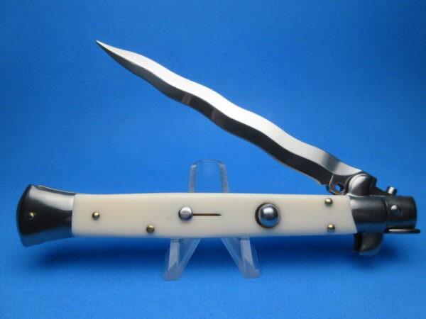 Frank Beltrame 11" Imit. Ivory with Kriss Blade