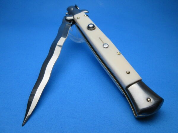 Frank Beltrame 11" Imit. Ivory with Kriss Blade