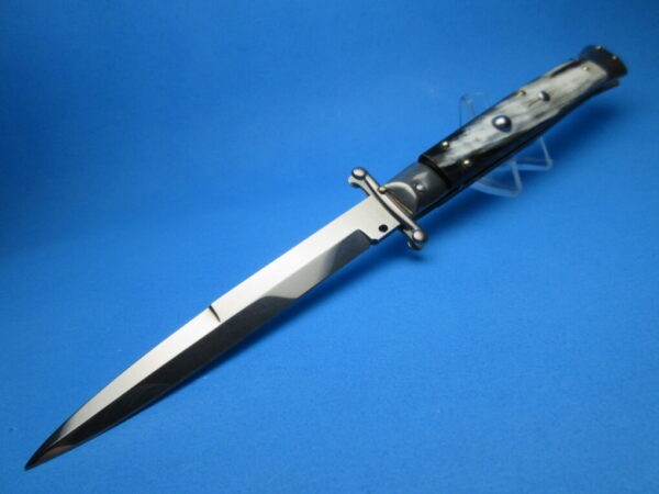 Frank Beltrame 11" Brazilian Horn Bayonet Swinguard