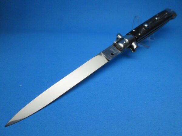Italian Stiletto 11" Buffalo Horn Flat Grind Switchblade