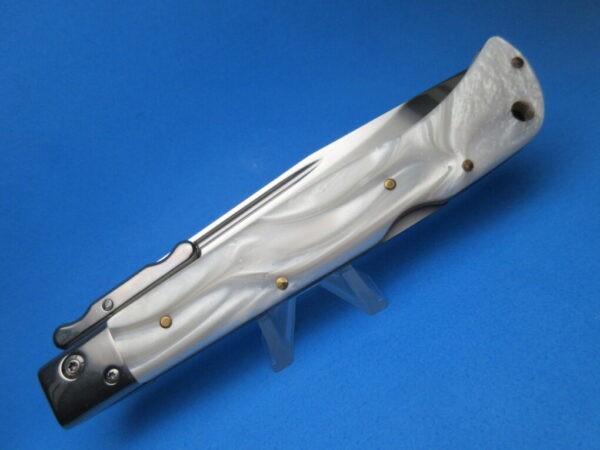 11" AKC White Pearlex "Roma" Swinguard S&D