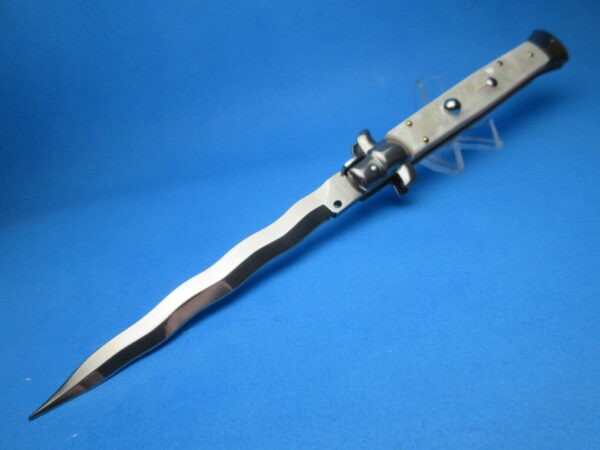Frank Beltrame 11" Real Mother of Pearl with Kriss Blade