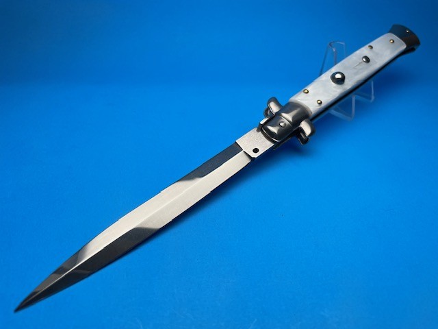Frank Beltrame 11" White Pearlex Dagger Blade - Image 3