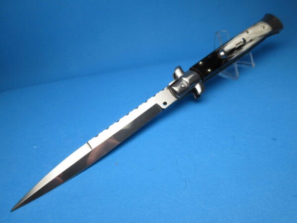 Frank Beltrame 11" Brazilian Horn with Bayonet Blade and Filework - Image 2