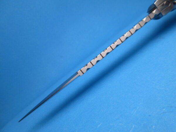 Frank Beltrame 11" Brazilian Horn with Bayonet Blade and Filework - Image 3