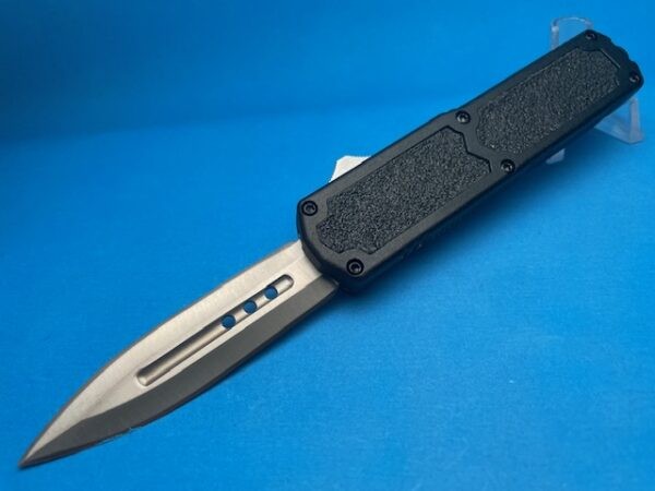 Black Titan 2 OTF 8 & 5/8" Double Edge Double Action Serrated Blade
