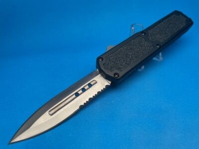 Black Titan 2 OTF 8 & 5/8" Double Edge Double Action Serrated Blade