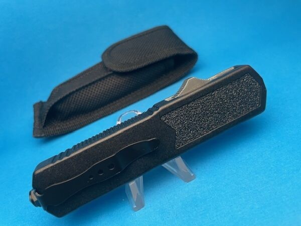 Black Titan 2 OTF 8 & 5/8" Double Edge Double Action Serrated Blade