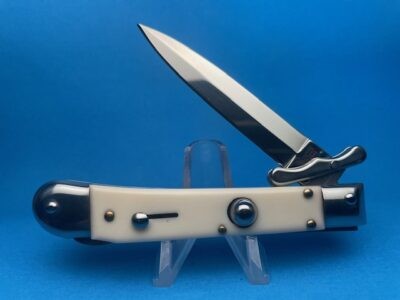 7" AKC Medici Imit. Ivory Swinguard