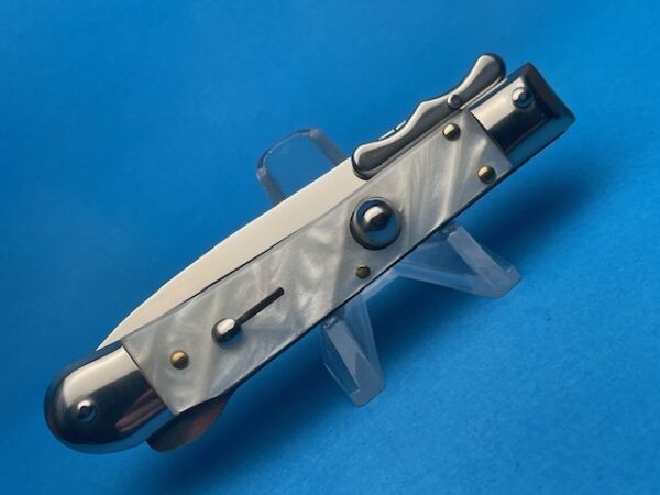 7" AKC Medici White Pearlex Swinguard