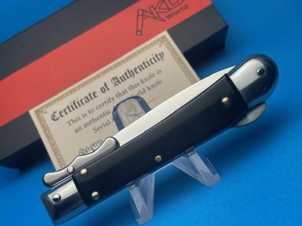 7" AKC Medici Buffalo Horn Swinguard