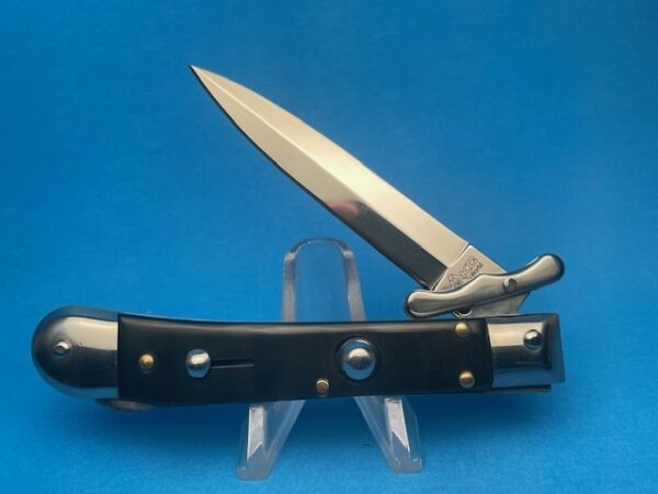 7" AKC Medici Buffalo Horn Swinguard