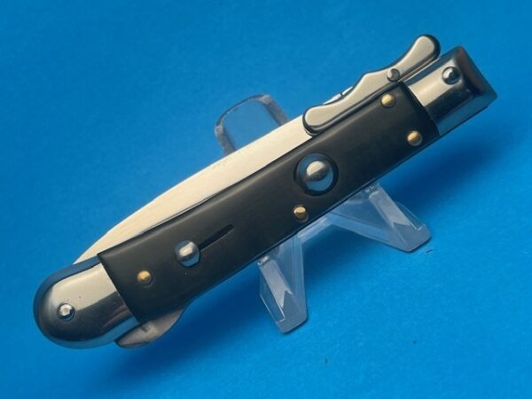 7" AKC Medici Buffalo Horn Swinguard