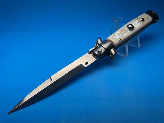 Frank Beltrame 8'' Mother Of Pearl Bayonet Switchblade - Image 2